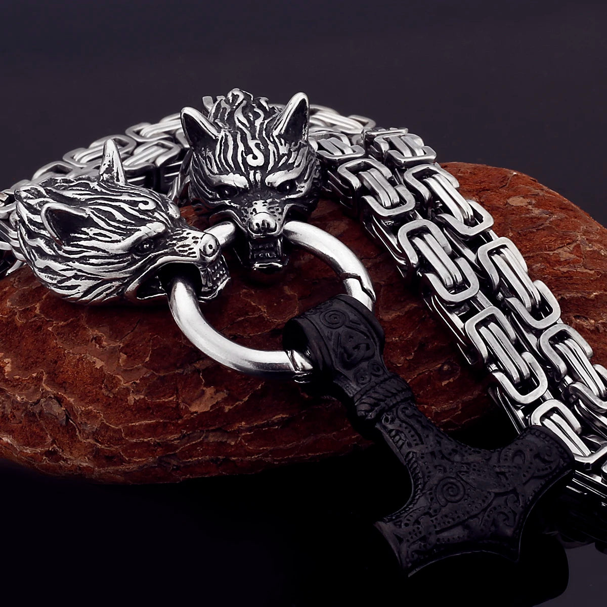 Nordic Celtic Men's Necklace Pendant Viking Wolf Head Stainless Steel Scandinavian Rune Amulet Domineering Biker Jewelry