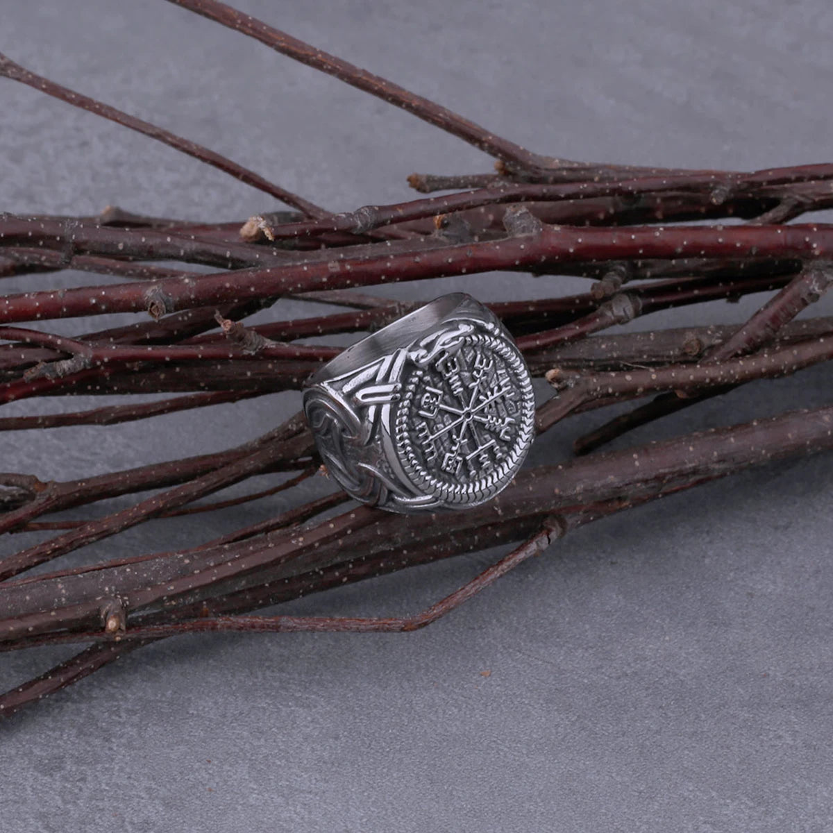 Anneau Nordique Vegvisir