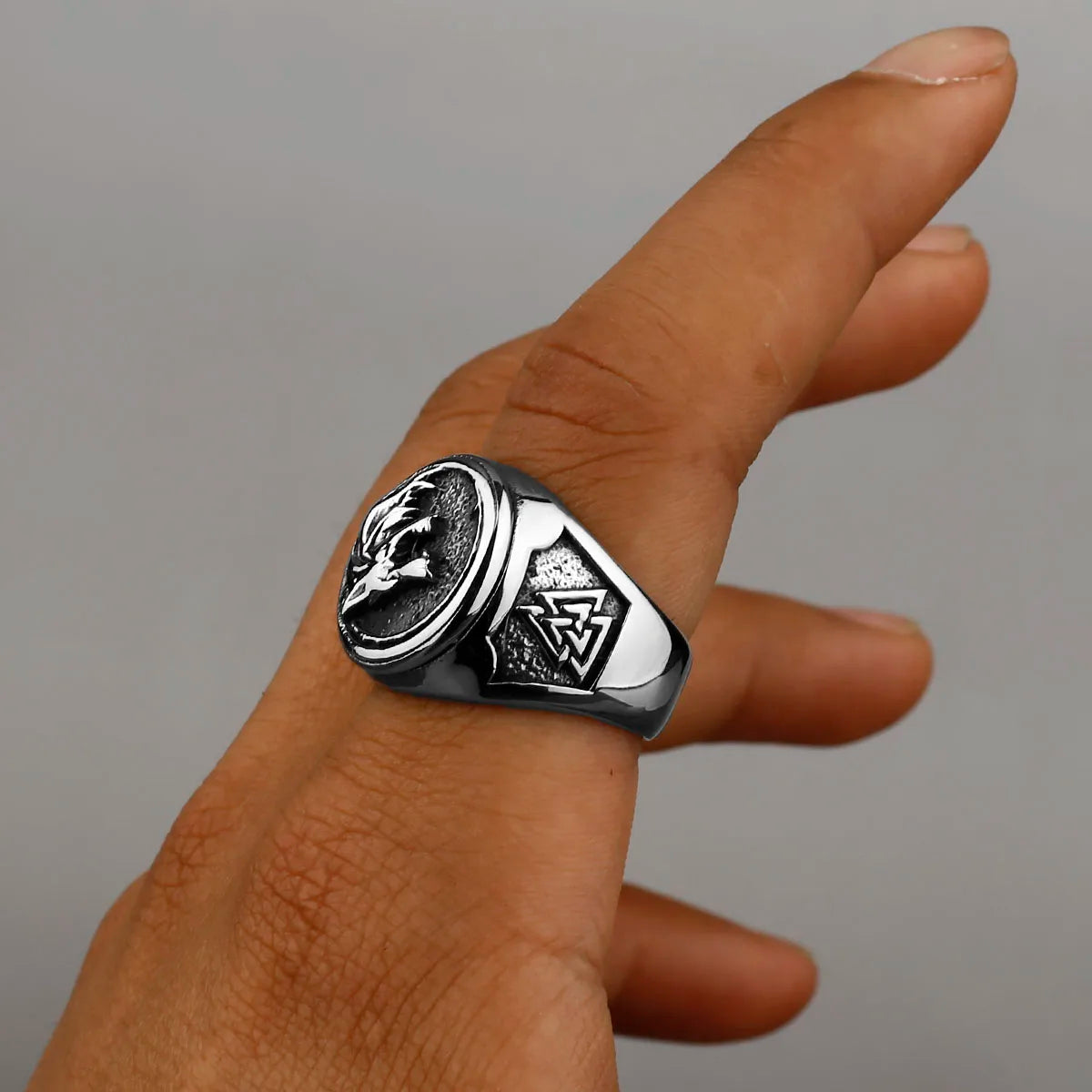 Viking Valknut Rune Wolf Head Ring Men's Fashion Personality Animal Stainless Steel Finger Ring Biker Party Club Jewelry Gift