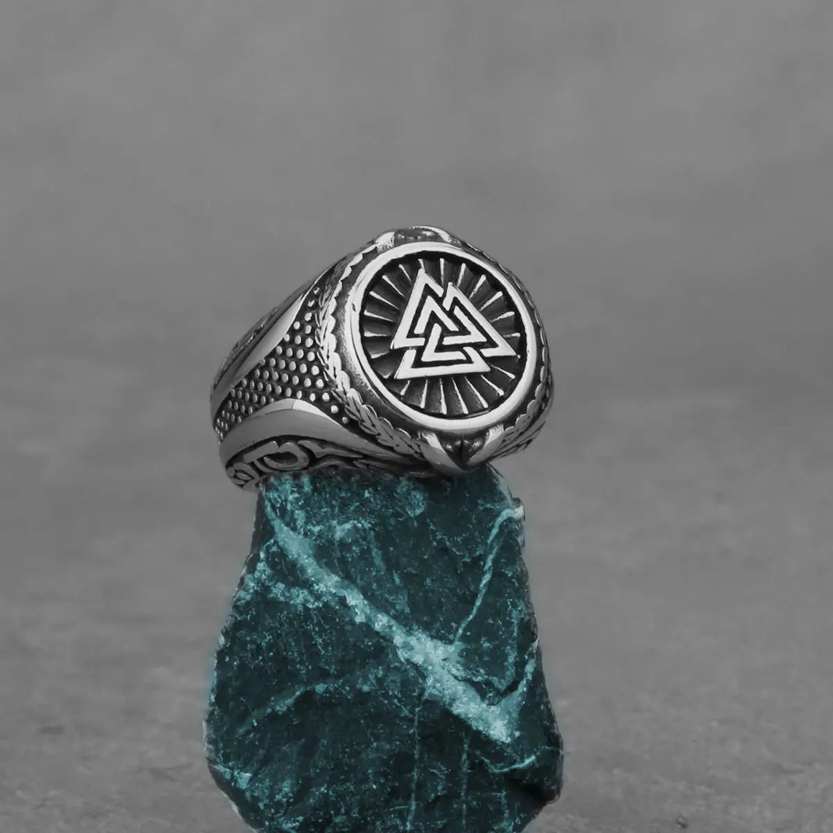 Anneau Viking Valknut 2025