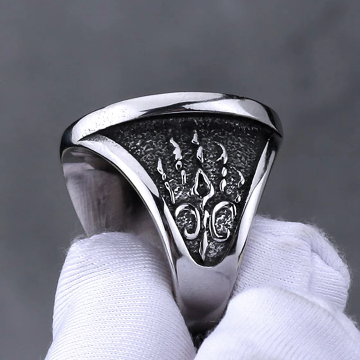 Stainless Steel Nordic Viking Wolf Head Ring Men Hip Hop Vintage Wolf Claw Rune Amulet Accessories Charm Boyfriend Jewelry Gift