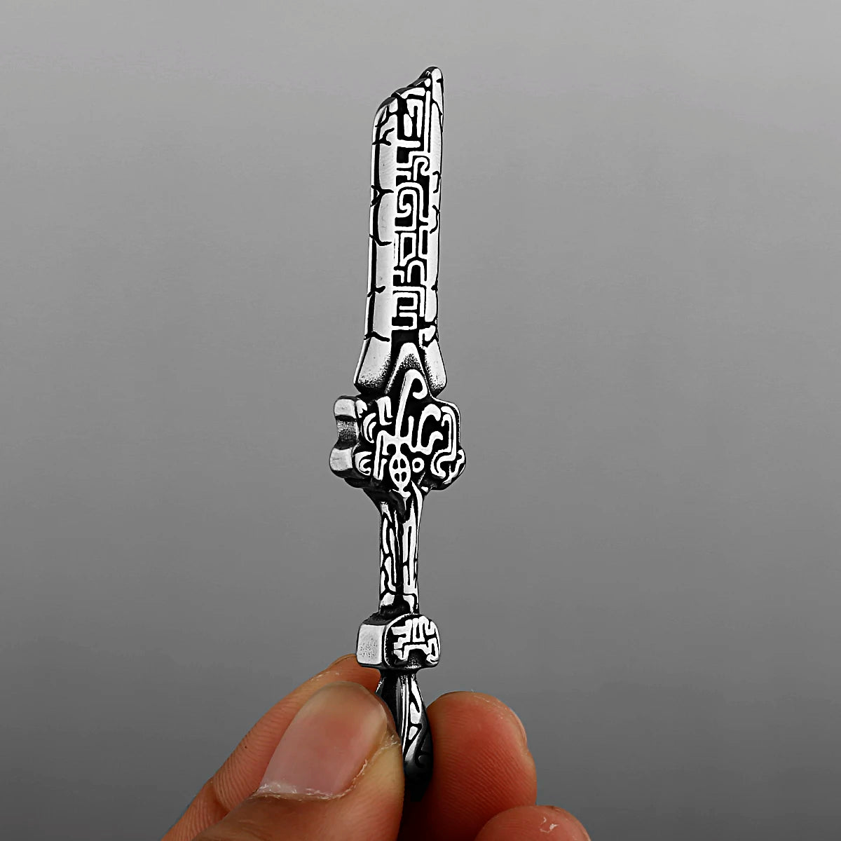 Pendentif Epée brisée inspiration God of War en Acier Inoxydable