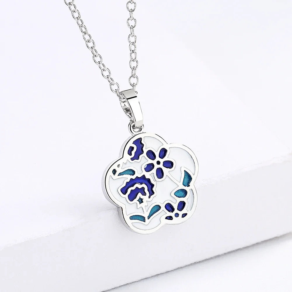Pendentif rétro floral