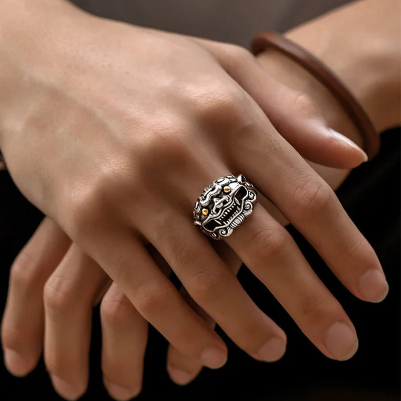 Bague Gardien Tang au yeux d'or inspirée de la mythologie chinoise